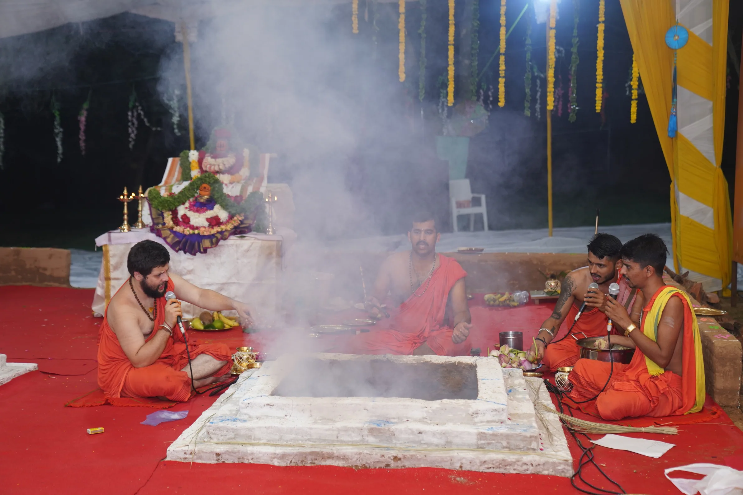 Navratri homa at Harivan